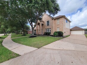 Building Photo - 17715 Laguna Trail Dr