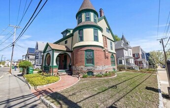 Building Photo - 124 Boston Ave