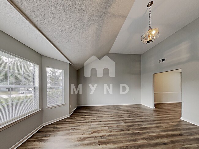 Building Photo - 5310 Salem Springs Dr