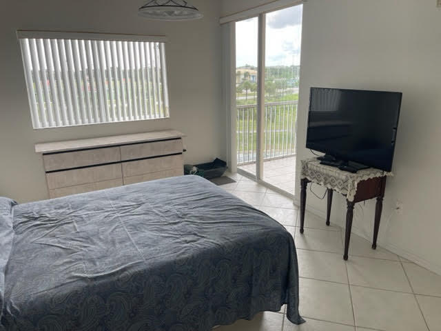 Foto del edificio - 7725 Yardley Dr