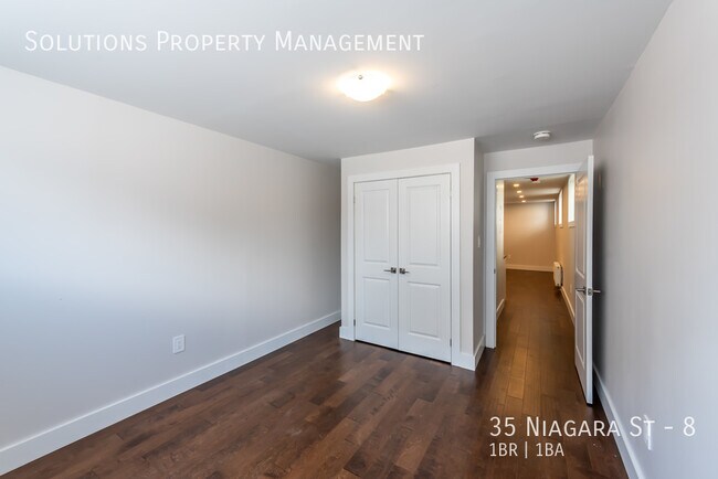 Photo du bâtiment - **Cozy 1 Bedroom in a Newly Renovated Property**