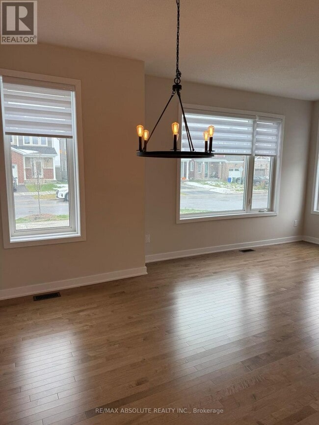 Building Photo - 506 Oldenburg Ave