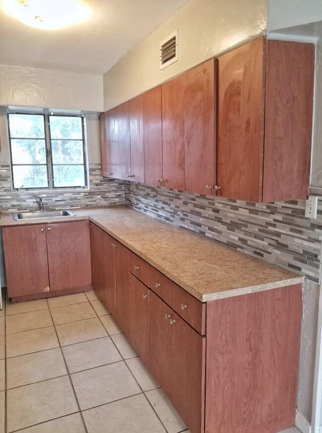Foto del edificio - 6119 SW 38th St
