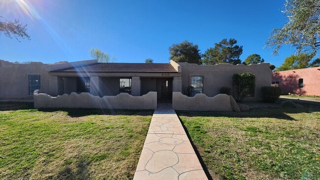 Building Photo - Remarkable horse property with HUGE yard!