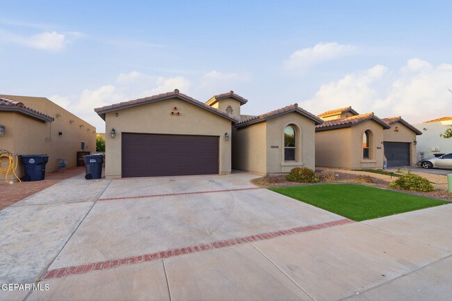 Foto del edificio - 13539 Doncaster St