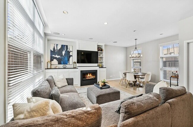 Foto del edificio - Comfortable Living in a Desirable Area