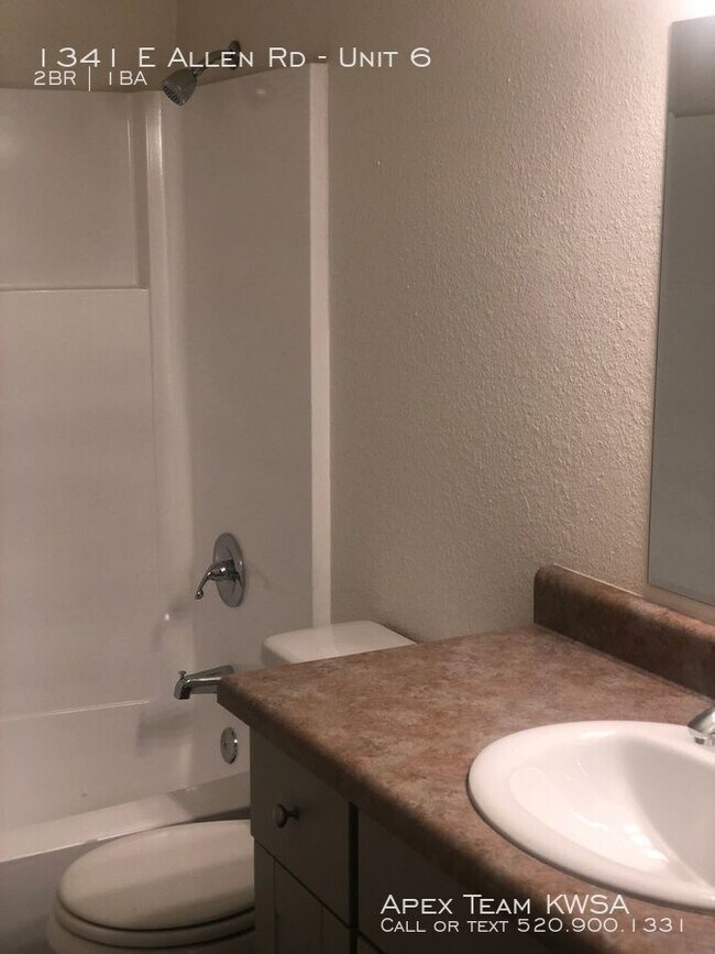 Building Photo - Remodeled 2 bed 1 bath