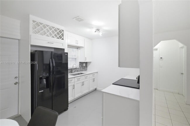 Building Photo - 1425 NW 10th Pl