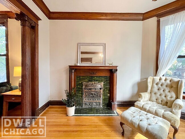 Foto del edificio - 2456 N Francisco Ave