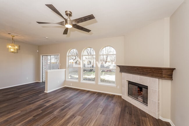 Building Photo - 1811 Clayton Dr