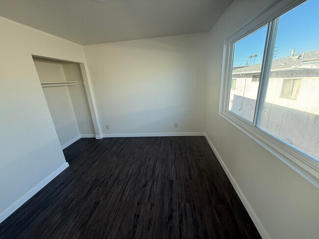 Foto del edificio - 630 W 16th St