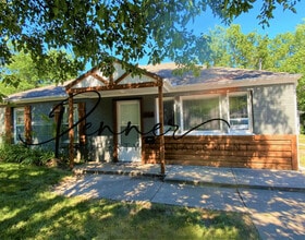 Building Photo - 503-B SE Florence Ave