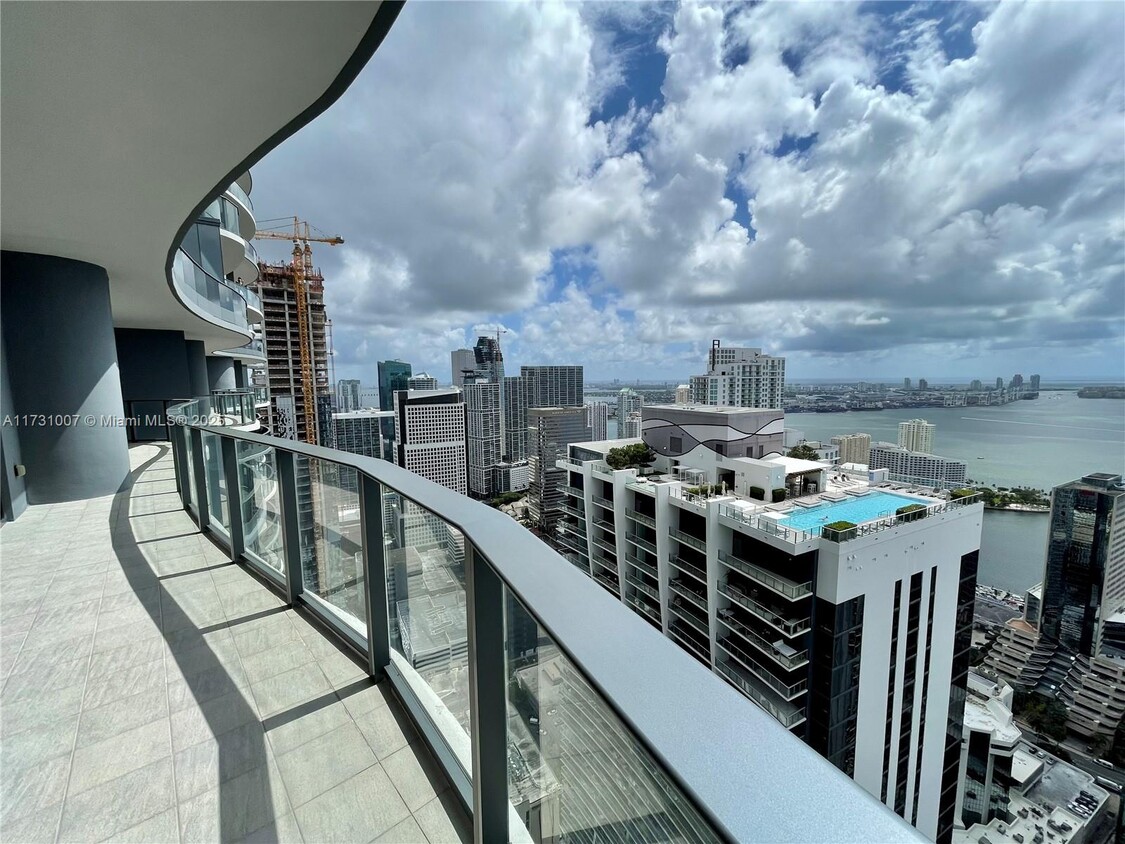 Primary Photo - 1000 Brickell Plaza