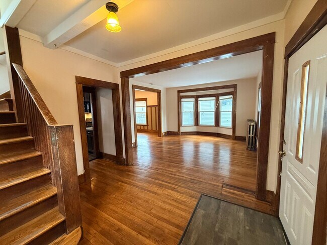 Foto del edificio - 4 Bedroom, 1.5 Bath Home – North East Grand Rapids