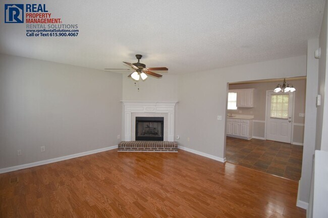 Building Photo - Great 3 bedroom home in Murfreesboro! Atta...
