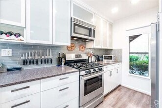 Building Photo - 146 Orange Blossom