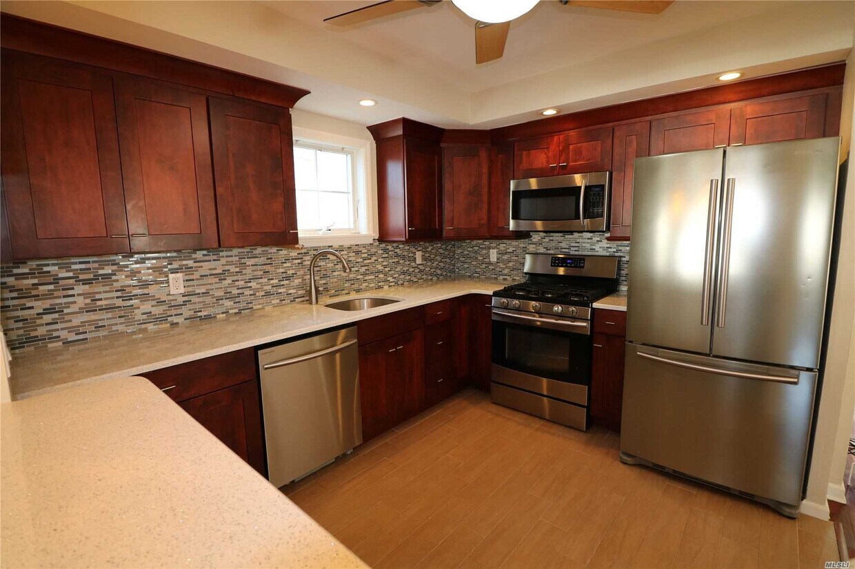 Foto principal - 2702 Rosebud Ave