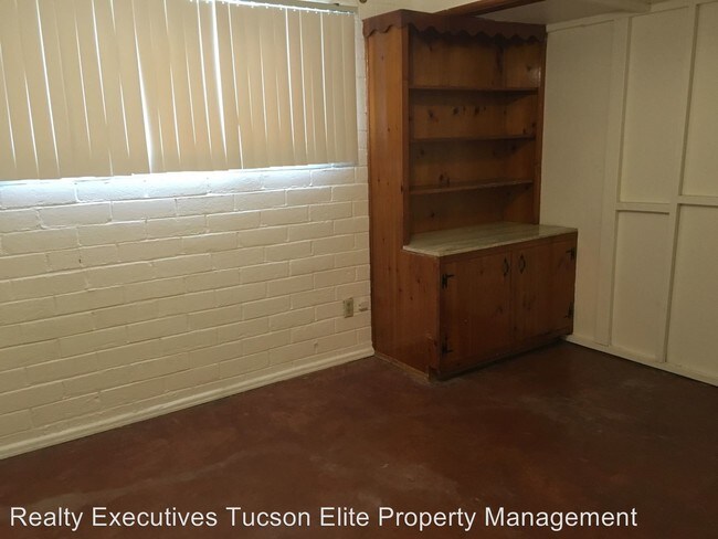 Foto del edificio - 2 br, 1 bath House - 1212 N. Richey Blvd