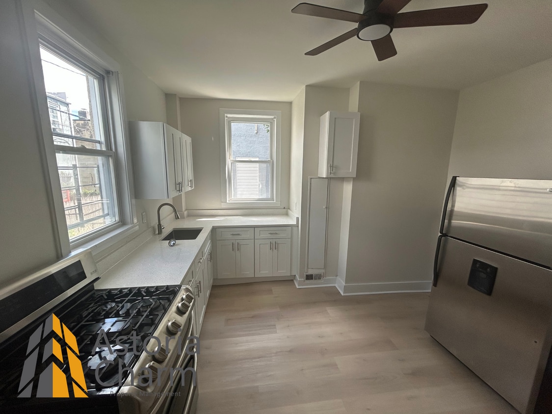 Foto principal - Stylishly Renovated 3 Bedroom Home