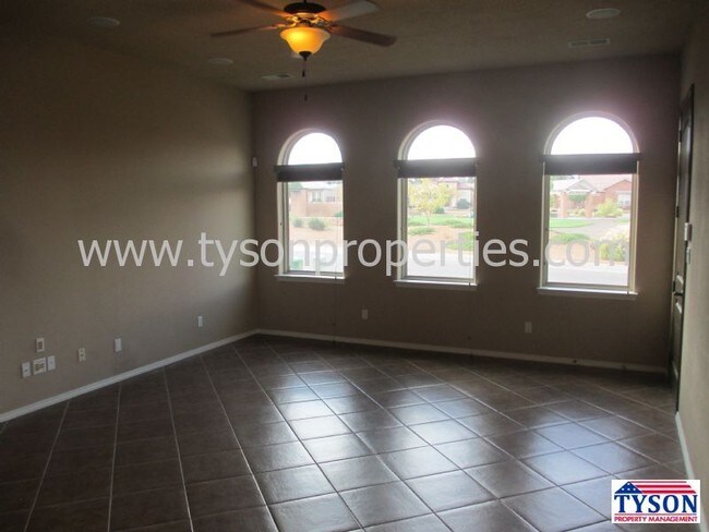 Building Photo - 800 Vargas Dr