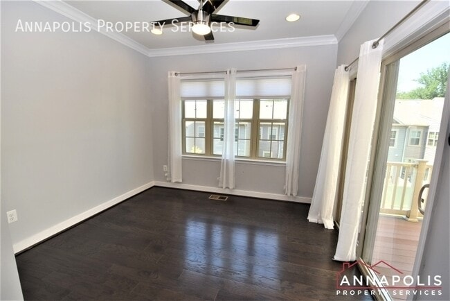 Building Photo - 121 admirals ridge drive