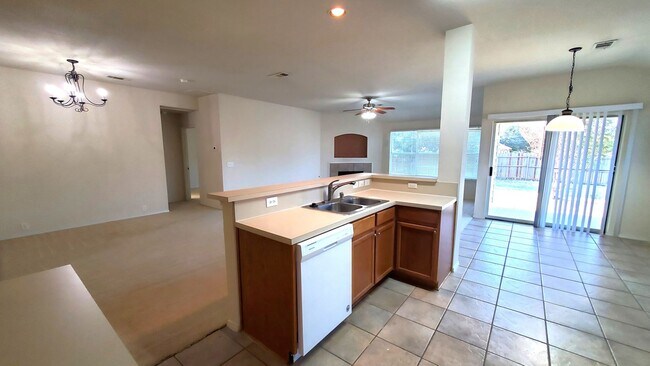 Foto del edificio - 3021 Sawgrass Dr