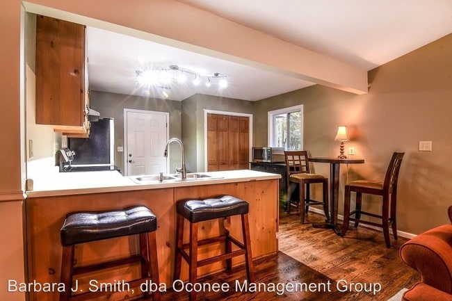 Building Photo - 4 br, 3 bath House - 1490 Parks Mill Road