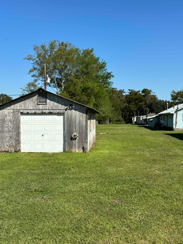 Building Photo - 1632 LA-304