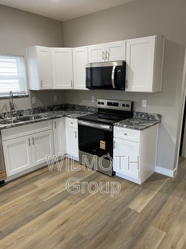 Foto del edificio - 931 N Beville Ave