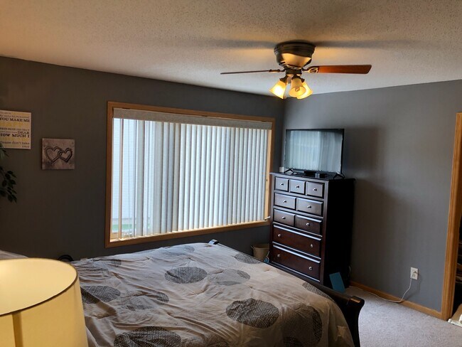 Foto del edificio - 2156 Willow Trail