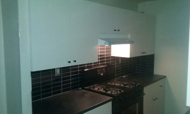 Foto del edificio - 2135 White St