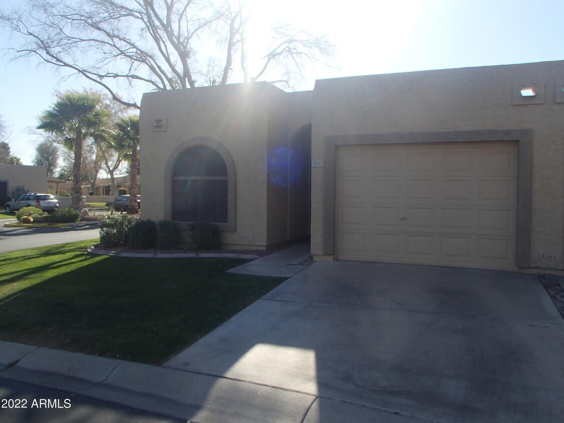 9303 W Morrow Dr, Peoria, AZ 85382 House for Rent in Peoria, AZ