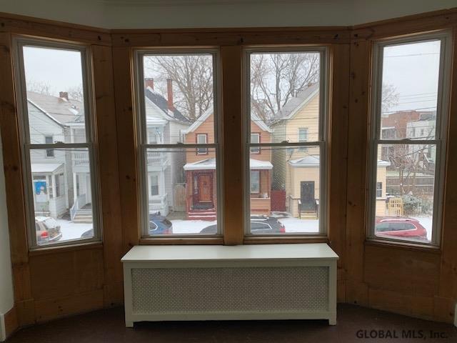 Foto del edificio - 858 3rd St