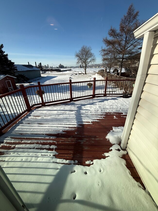 Foto del edificio - 815 S Lake Ave