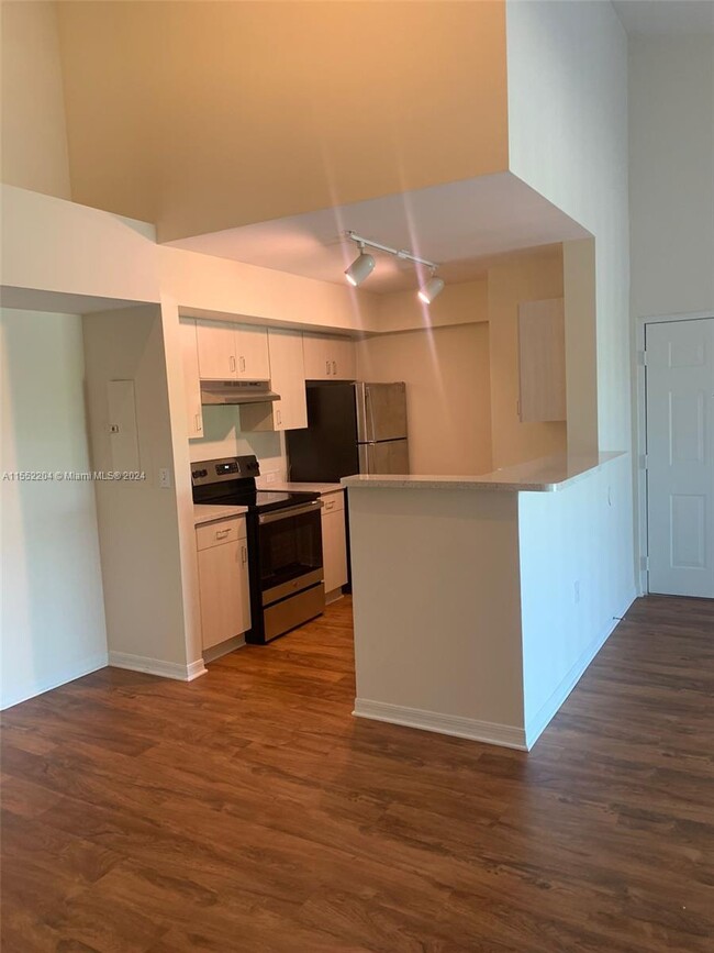 Foto del edificio - 655 SW 111th Way
