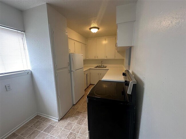 Foto del edificio - 4921 Crawford St