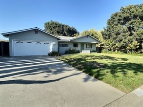 Building Photo - 13345 Ronnie Way