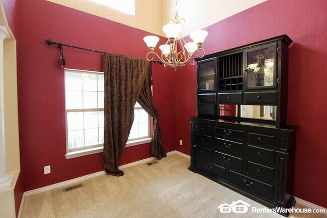 Building Photo - Don't miss this Spacious 4BD/3.5BA Home in Broomfield