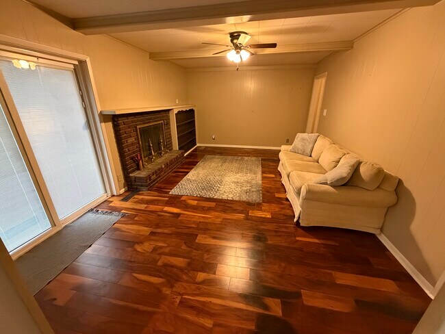 Foto del edificio - 4867 S 85th East Ave