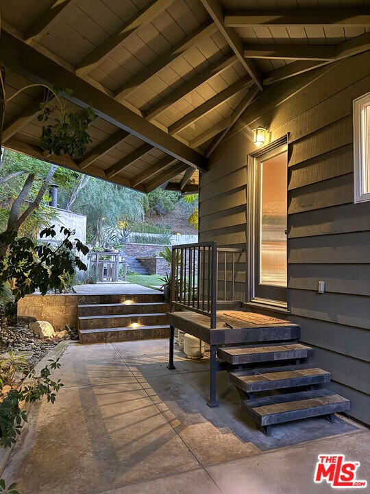 Foto del edificio - 11064 Wrightwood Ln