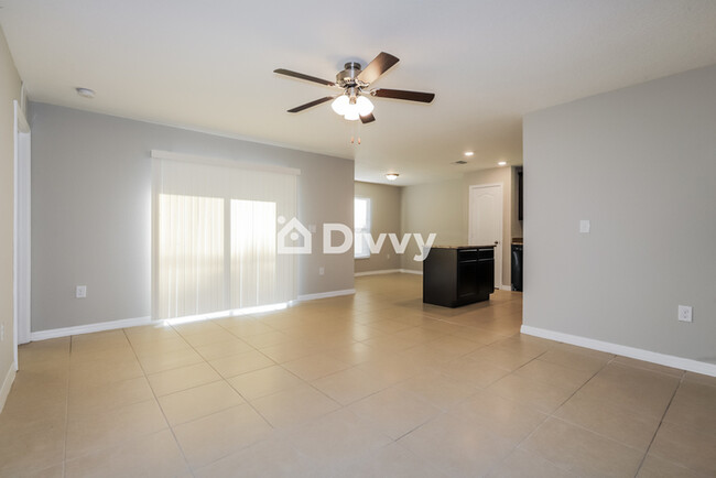 Building Photo - 1113 Brenton Leaf Dr