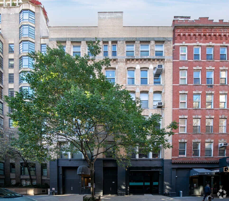 Foto principal - 30 W 13th St