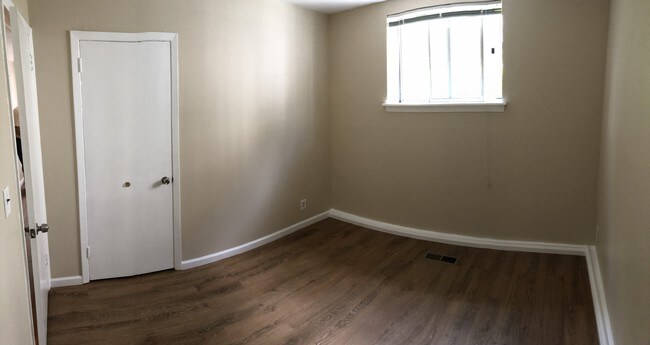 Building Photo - 33 Elissa Ln