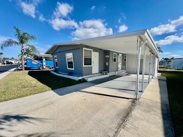 Foto del edificio - 10810 Freedom Dr