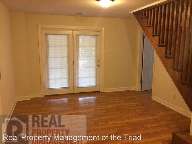 Foto del edificio - 3 br, 2 bath House - 1104 Madison Ave.