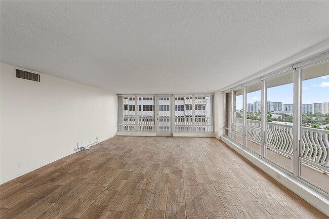 Foto del edificio - 4020 Galt Ocean Dr