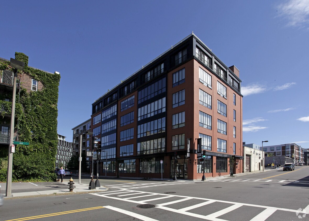 Primary Photo - The Lofts at 36A