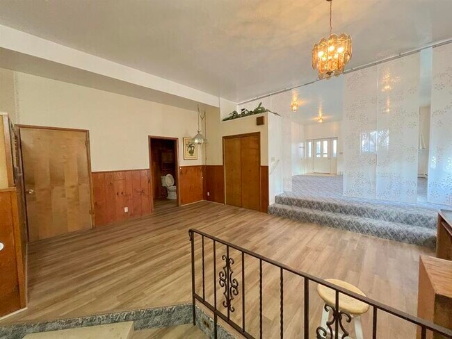 Foto del edificio - 55 S Main St