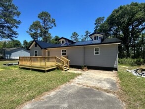 Building Photo - 464 McDilda Dr