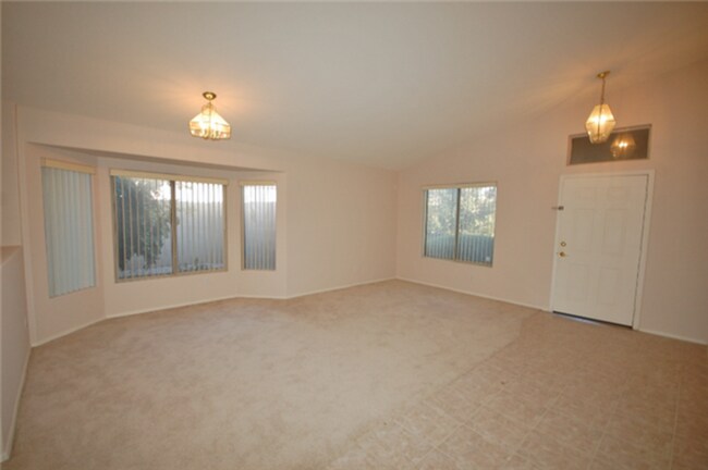 Foto del edificio - 5258 W Kaler Cir